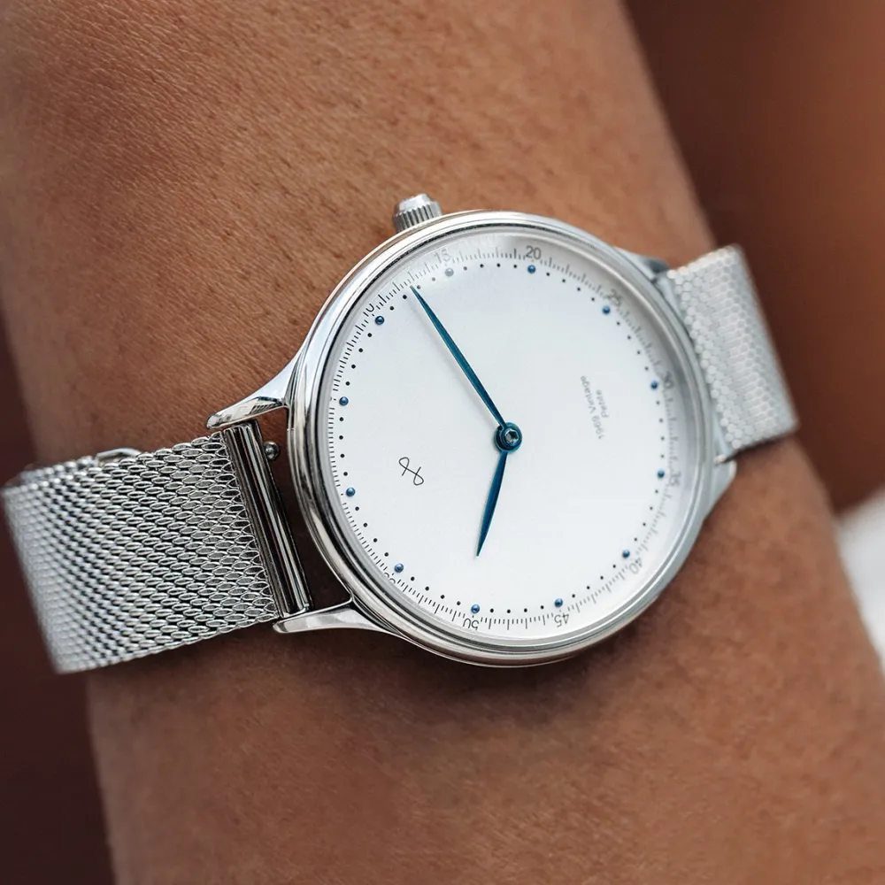 Femme Les Raffineurs Montre 1969 Petite About Vintage